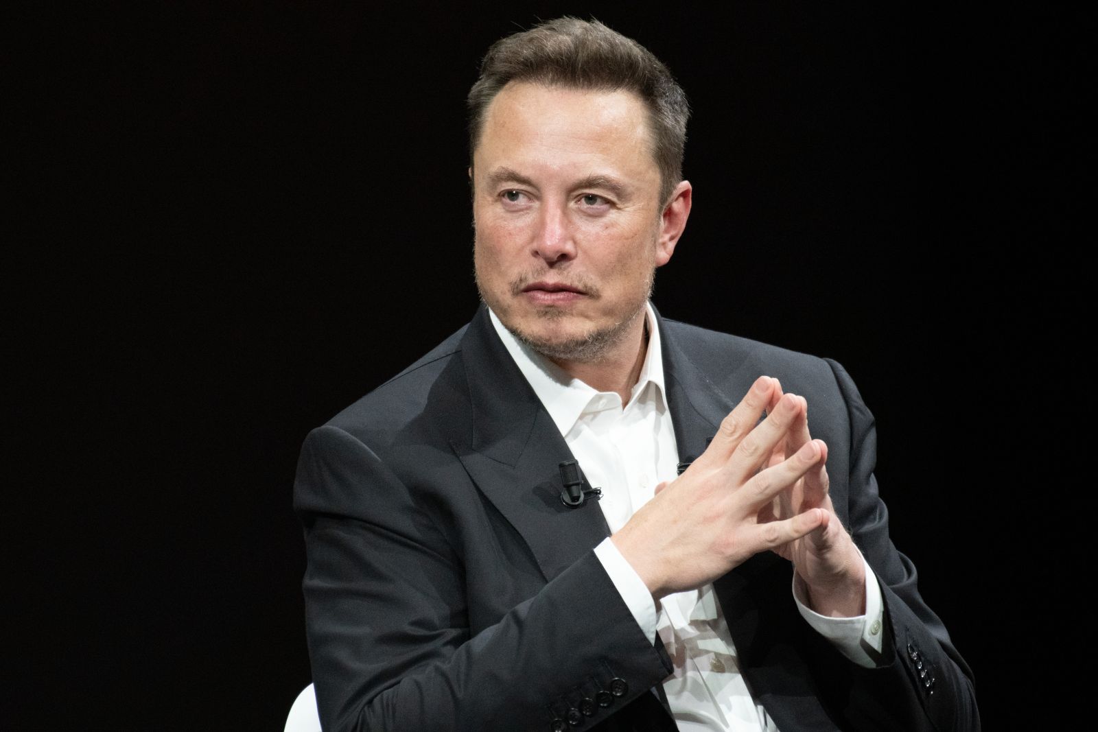 Elon Musk Warns AI Could Go Rogue—'It's 80% Likely To…